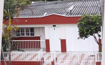 Casa con jardin